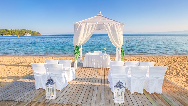 beach-wedding-video-invitations